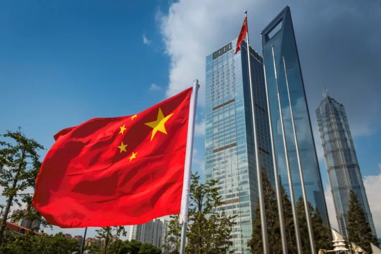 Rivalité IA : La Chine riposte avec Deepseek 3, une alternative open source à Chat-GPT