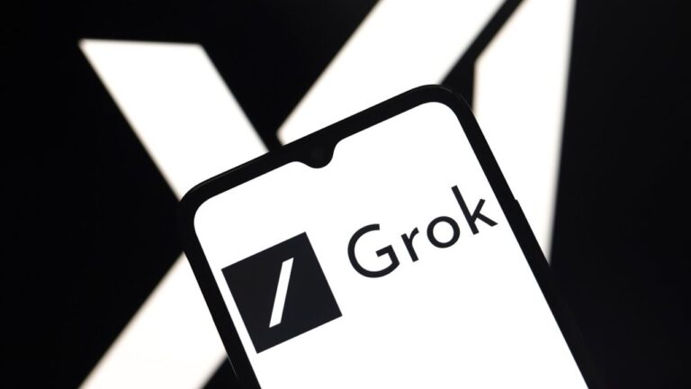 Grok fait son entrée sur iPhone : un nouveau rival pour ChatGPT ?