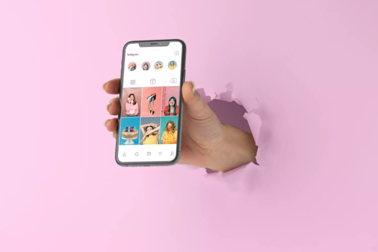 Instagram annonce la fonctionnalité Blend des Reels partagés, renforçant l'aspect communautaire.