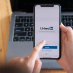 Carrousels vidéos et documents dominent l'engagement LinkedIn en 2025 selon étude Socialinsider