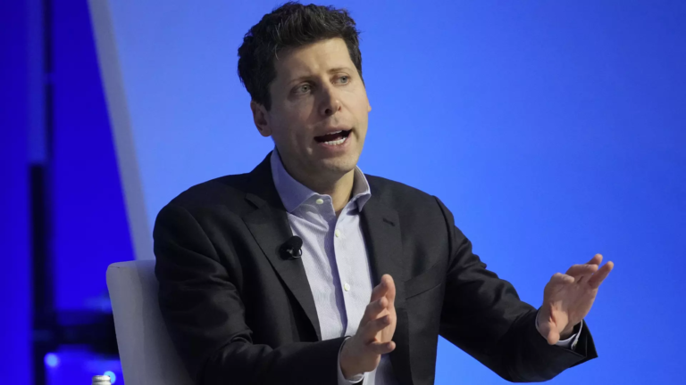 Sam Altman parle au public de la décision d'OpenAI de conserver son statut non lucratif, soulignant l'engagement envers une IA éthique.